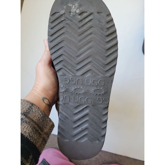 UGG Women’s Classic Tall Boots Chocolate Brown Sheepskin Lined – Mid-Calf Size 9 - Picture 10 of 13